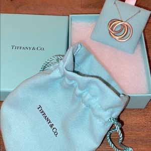 Tiffany tri color interlocking circle necklace